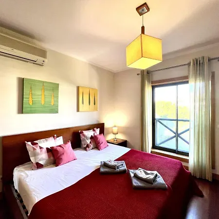 Modern 3 With Pool By Homing Apartmán *