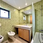 Apartment Modern 3 With Pool By Homing *