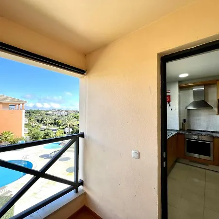 Modern 3 With Pool By Homing Appartamento *