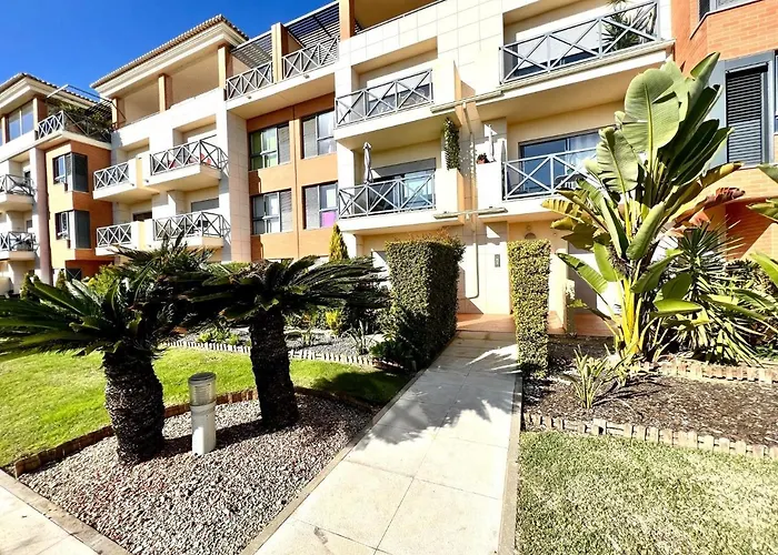 Modern 3 With Pool By Homing *