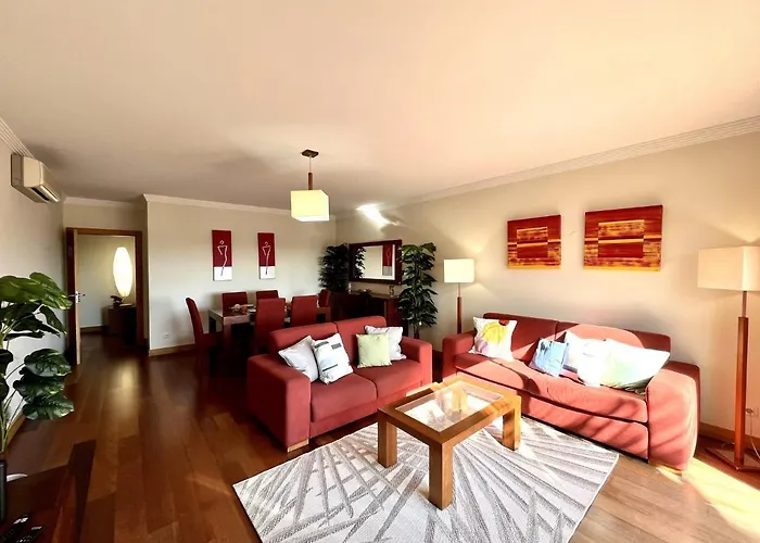 Modern 3 With Pool By Homing Apartamento Albufeira