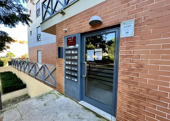 Modern 3 With Pool By Homing *