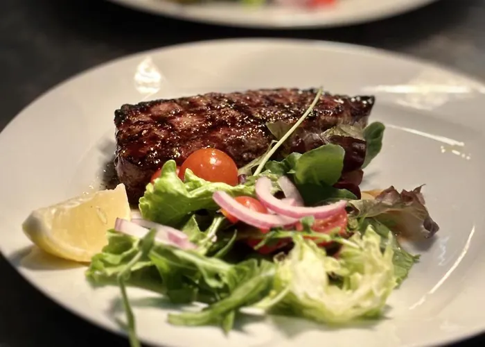 Modern 3 With Pool By Homing *